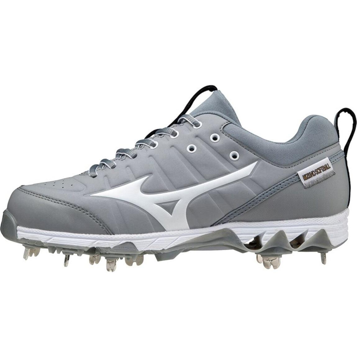 9/Spike Swift 7 Low Womens Metal Softball Cleat - Sports Excellence