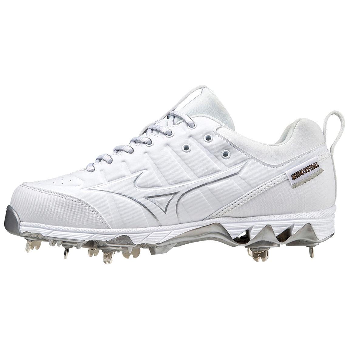 9/Spike Swift 7 Low Womens Metal Softball Cleat - Sports Excellence