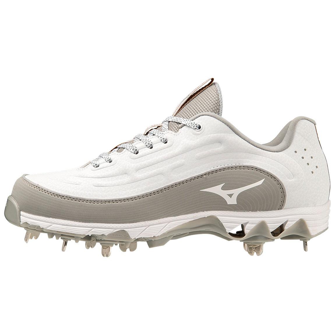 Mizuno 9-Spike Swift 8 Low Women's Metal Softball Cleat