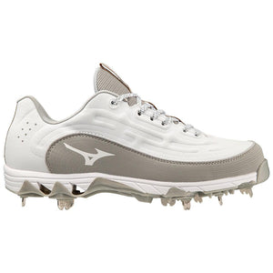 Mizuno 9-Spike Swift 8 Low Women's Metal Softball Cleat