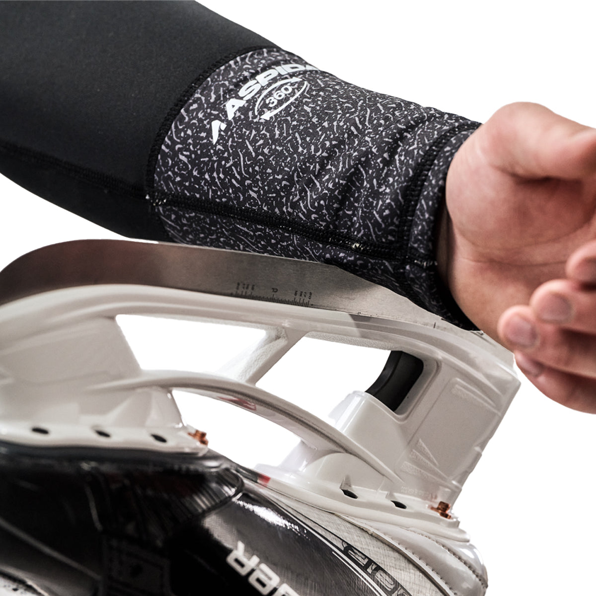 EOS Baselayer Compression Top w/ Integrated Neck & Wrist Guard (S25) - Senior